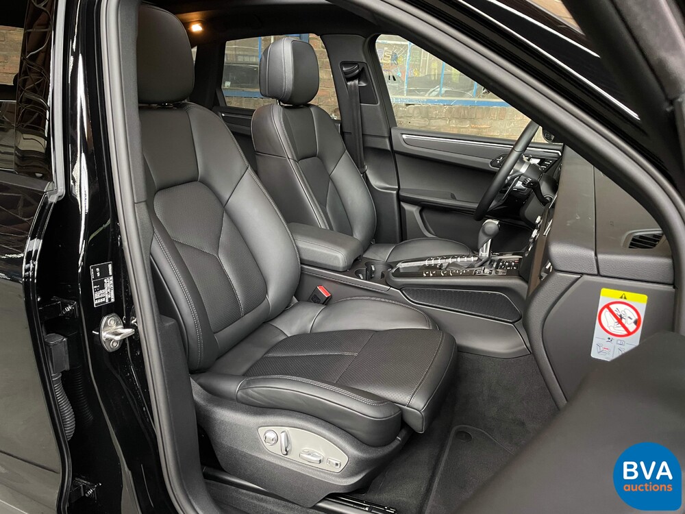 Porsche Macan 2.0 245 PS -Garantie- 2021.
