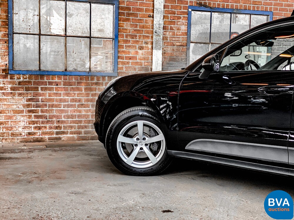Porsche Macan 2.0 245 PS -Garantie- 2021.