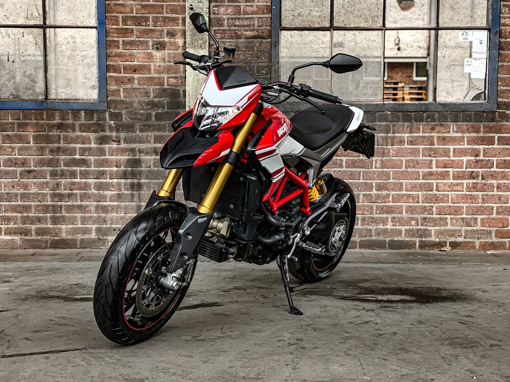 Ducati Hypermotard 939SP.