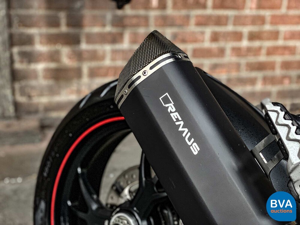 Ducati Hypermotard 939SP.