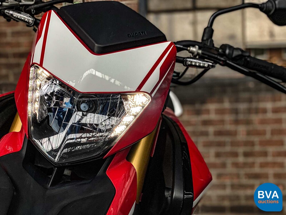 Ducati Hypermotard 939SP.