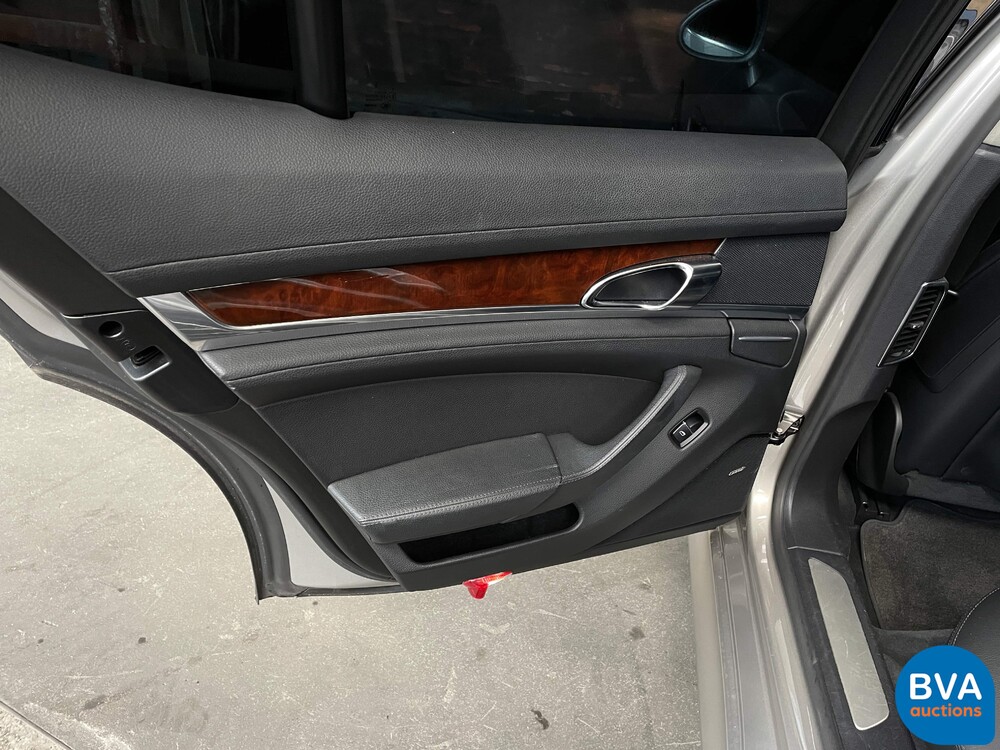 Porsche Panamera 4S4.8 V8 400PS 2011.