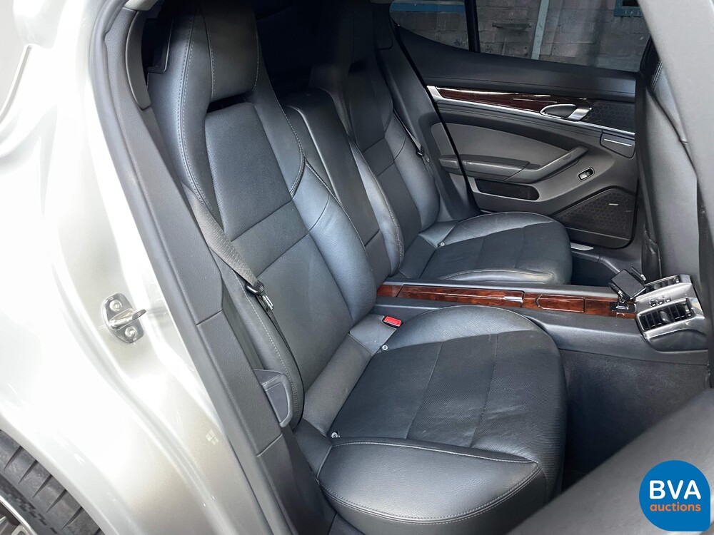 Porsche Panamera 4S4.8 V8 400PS 2011.