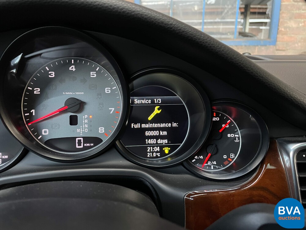 Porsche Panamera 4S4.8 V8 400PS 2011.