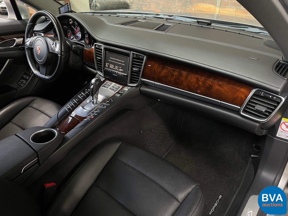 Porsche Panamera 4S4.8 V8 400PS 2011.