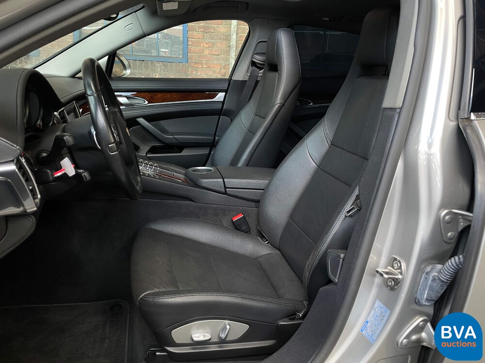 Porsche Panamera 4S4.8 V8 400PS 2011.