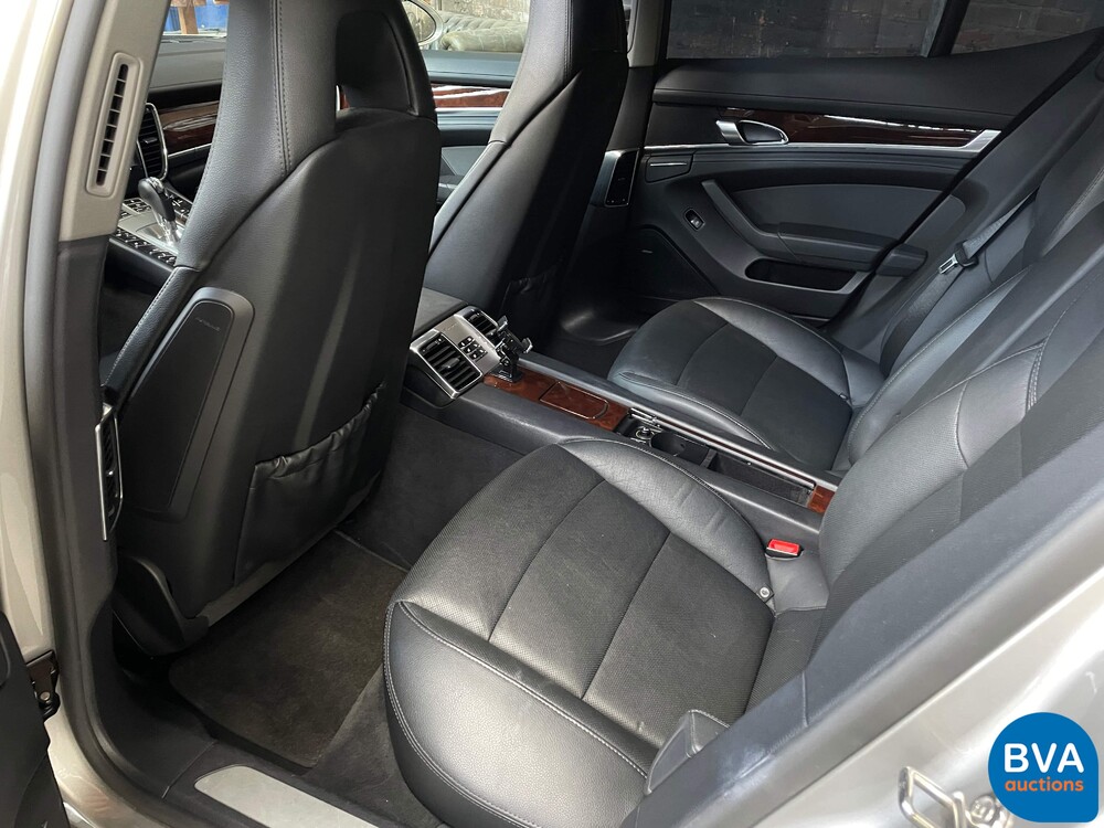 Porsche Panamera 4S4.8 V8 400PS 2011.