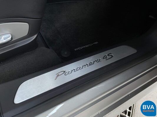 Porsche Panamera 4S 4.8 V8 400hp 2011.