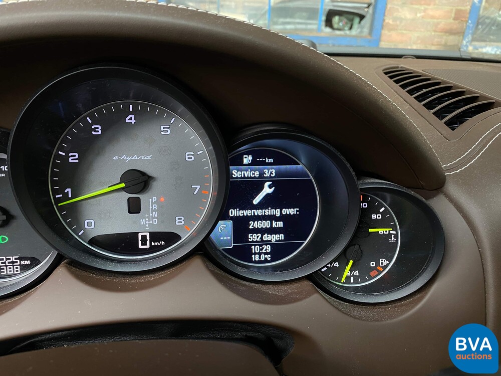 Porsche Cayenne 3.0 S E-Hybrid 462pk Plug-In Hybrid 2015 -Original NL-, GK-506-R.