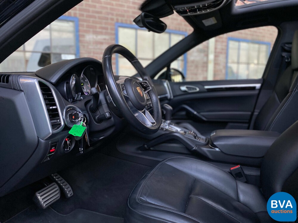 Porsche Cayenne 3.0 S E-Hybrid 416pk 2014 -Original NL-, 8-XZR-10.