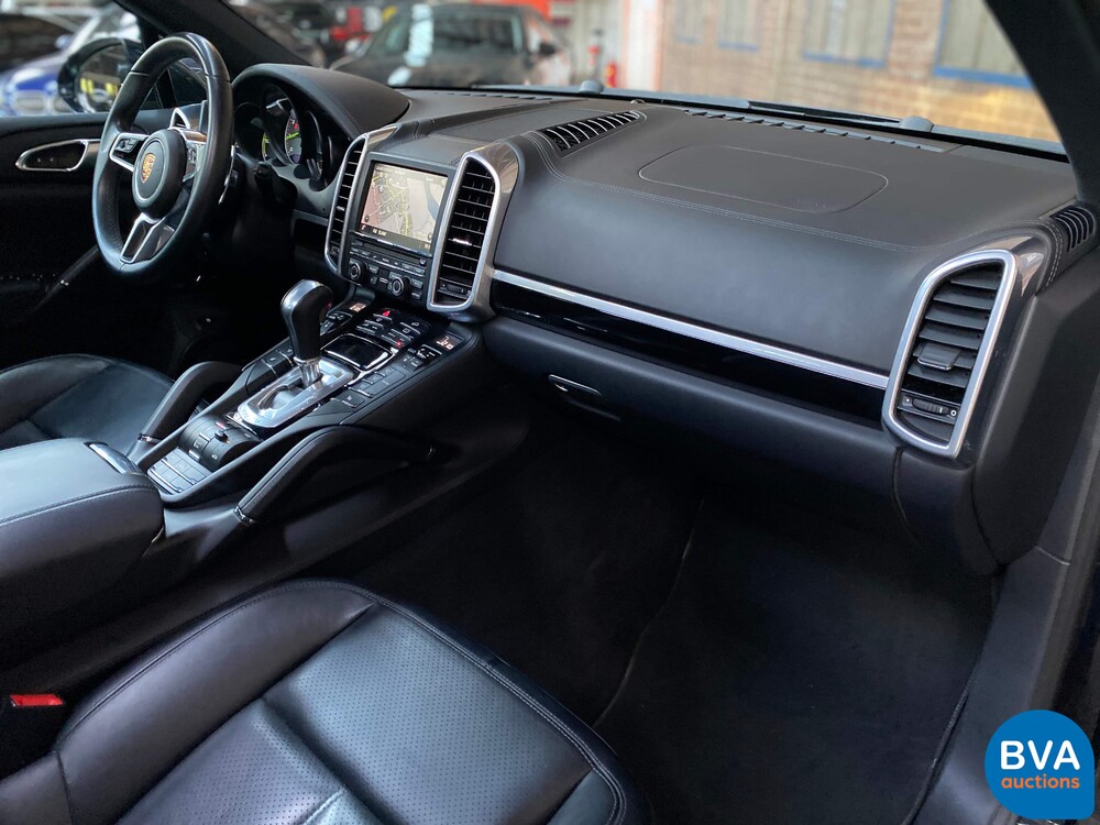 Porsche Cayenne 3.0 S E-Hybrid 416pk 2014 -Original NL-, 8-XZR-10.
