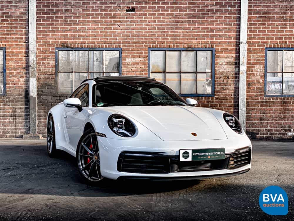 Porsche 911 992 Carrera 4S 3.0 450PS 2021 Garantie NW-Modell.