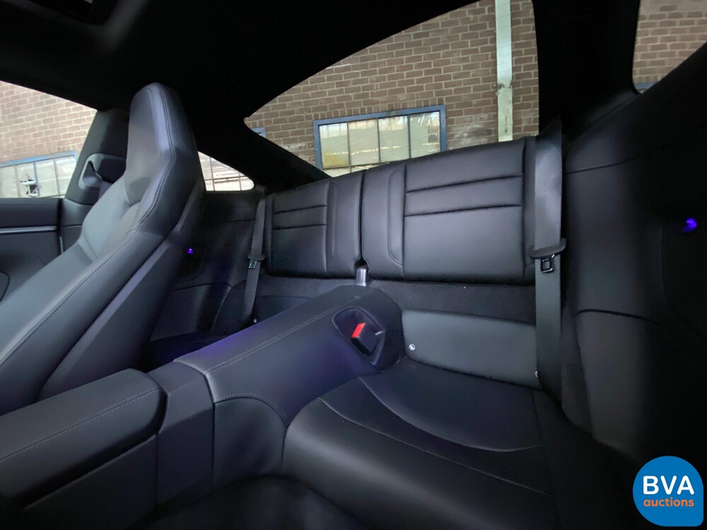 Porsche 911 992 Carrera 4S 3.0 450PS 2021 Garantie NW-Modell.