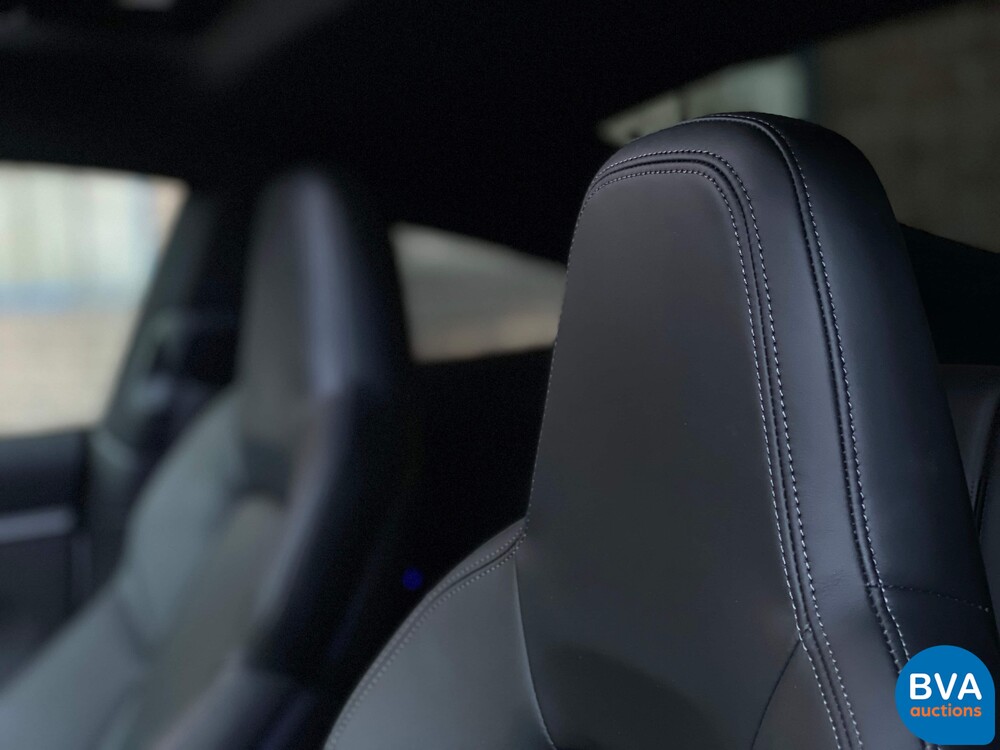 Porsche 911 992 Carrera 4S 3.0 450PS 2021 Garantie NW-Modell.