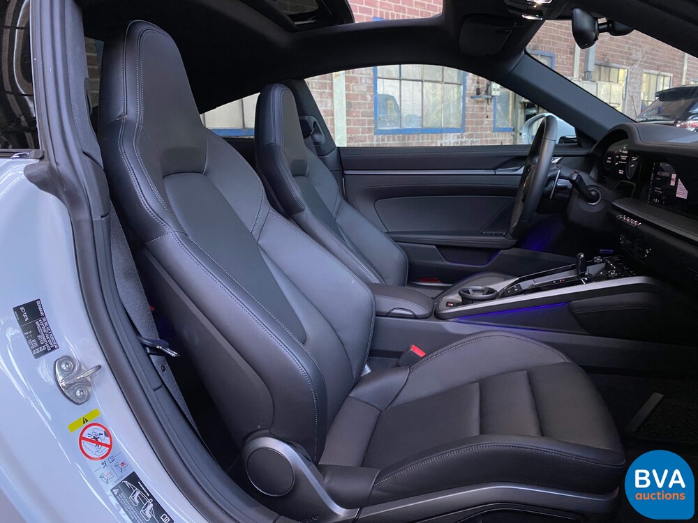 Porsche 911 992 Carrera 4S 3.0 450PS 2021 Garantie NW-Modell.