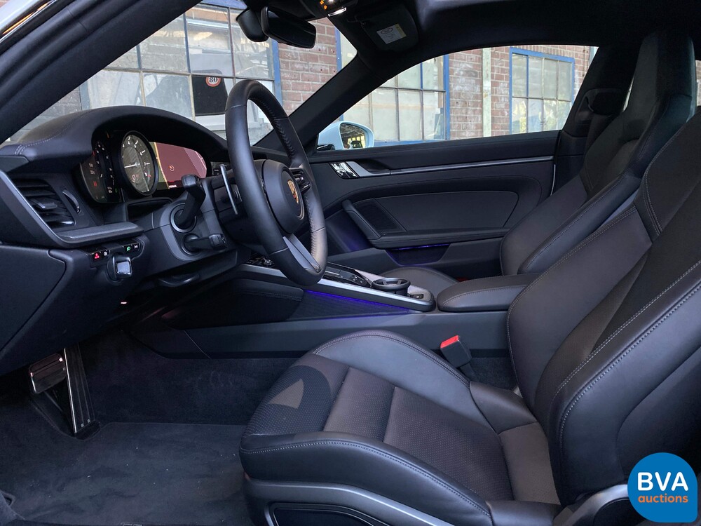 Porsche 911 992 Carrera 4S 3.0 450PS 2021 Garantie NW-Modell.