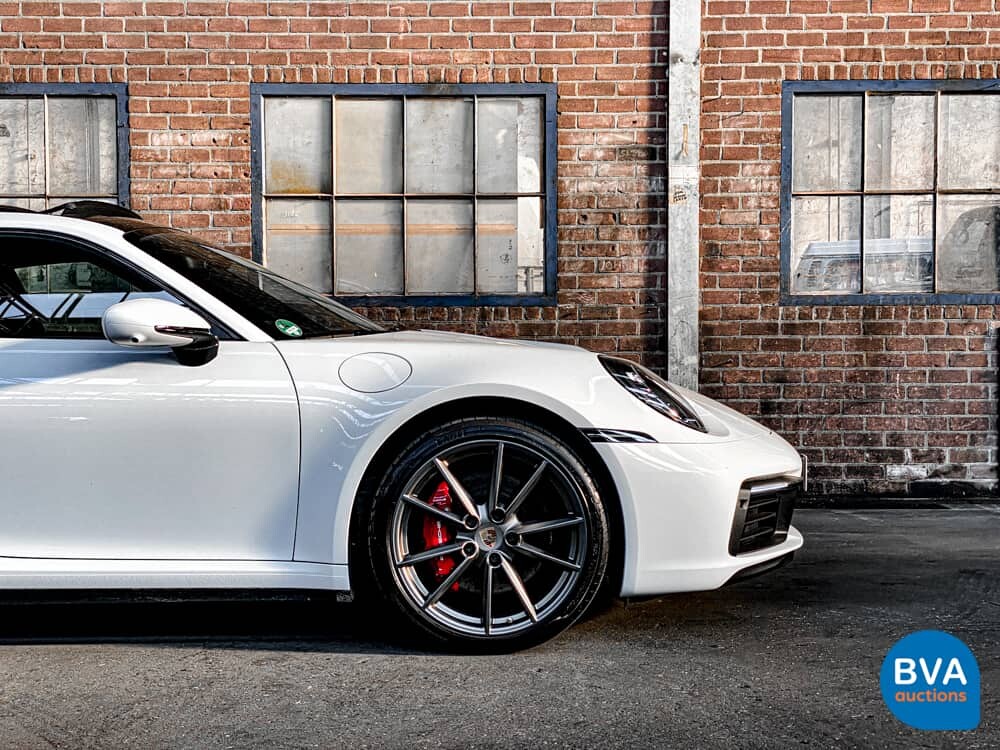 Porsche 911 992 Carrera 4S 3.0 450PS 2021 Garantie NW-Modell.