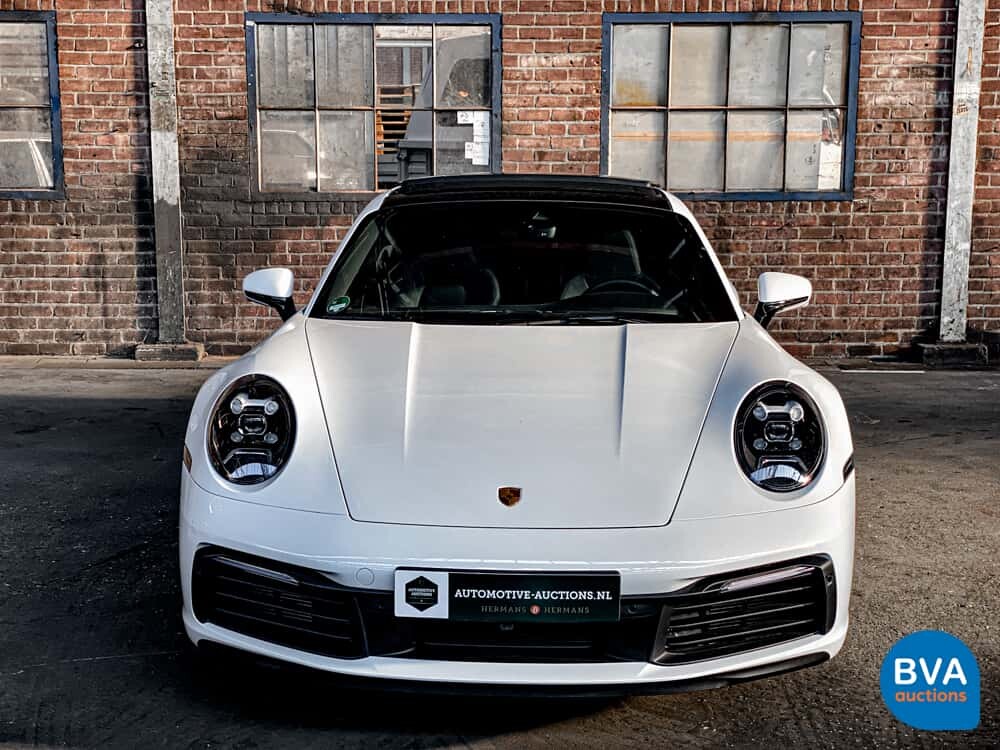 Porsche 911 992 Carrera 4S 3.0 450PS 2021 Garantie NW-Modell.