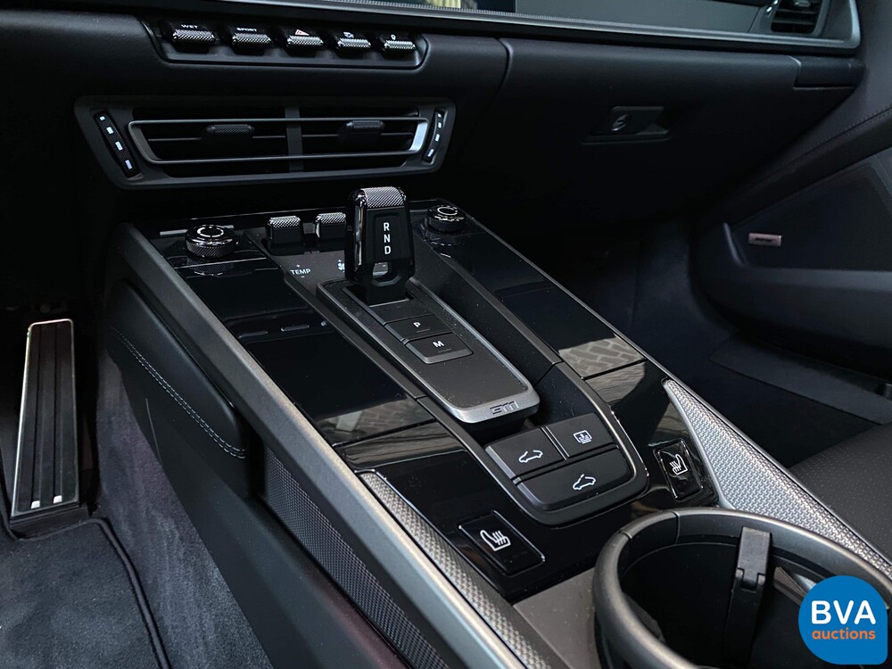 Porsche 911 992 Carrera 4S 3.0 450PS 2021 Garantie NW-Modell.