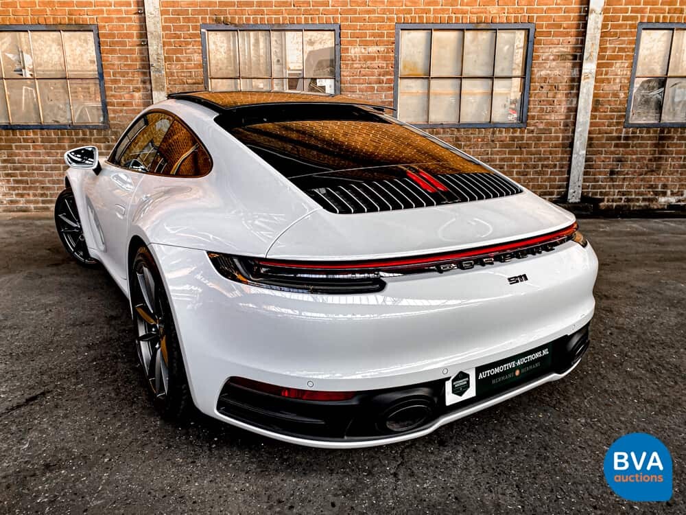 Porsche 911 992 Carrera 4S 3.0 450PS 2021 Garantie NW-Modell.