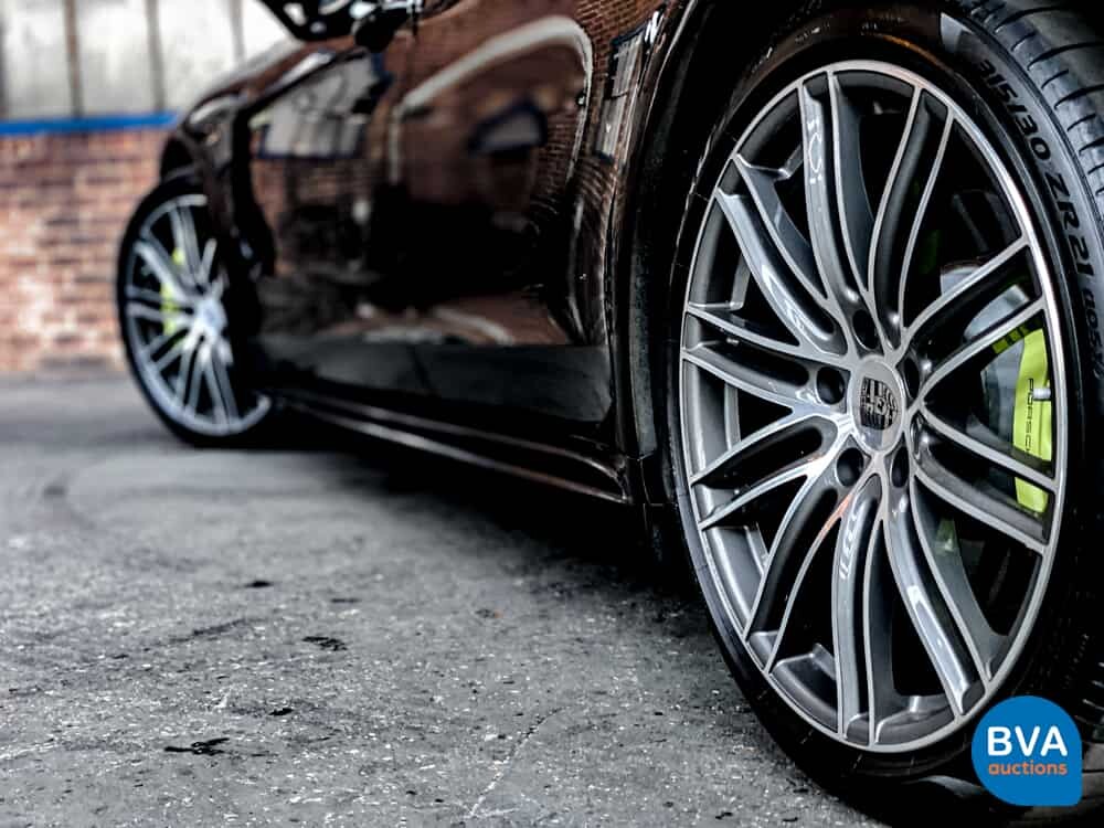 Porsche Panamera2.9 V6 Bi-Turbo Plug-In Hybrid PDK 462pk Sport-Chrono 2018.
