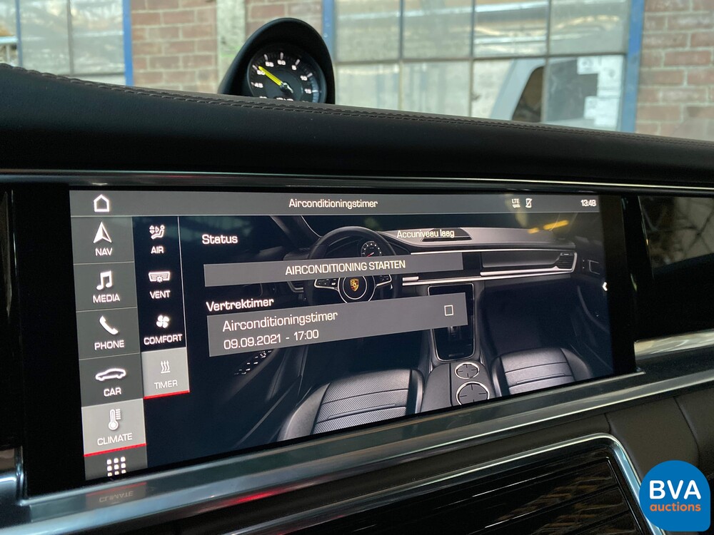 Porsche Panamera2.9 V6 Bi-Turbo Plug-In Hybrid PDK 462pk Sport-Chrono 2018.