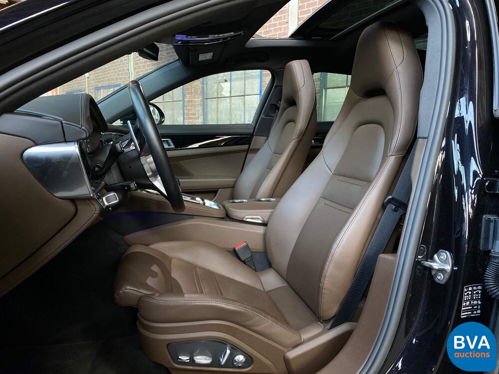 Porsche Panamera2.9 V6 Bi-Turbo Plug-In Hybrid PDK 462pk Sport-Chrono 2018.