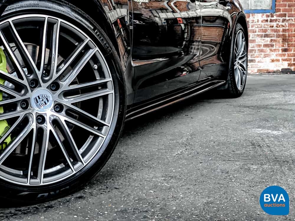 Porsche Panamera2.9 V6 Bi-Turbo Plug-In Hybrid PDK 462pk Sport-Chrono 2018.