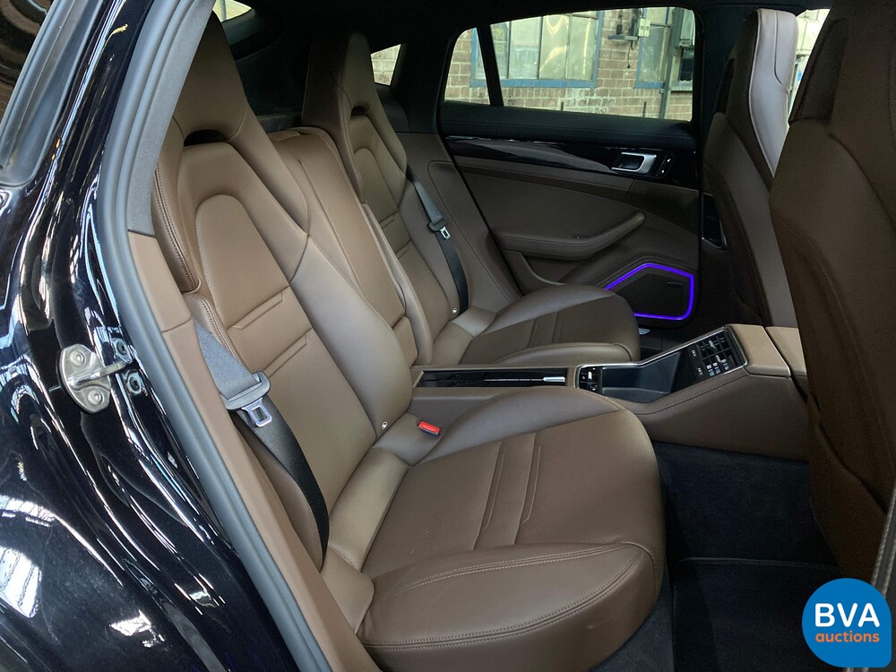 Porsche Panamera2.9 V6 Bi-Turbo Plug-In Hybrid PDK 462pk Sport-Chrono 2018.
