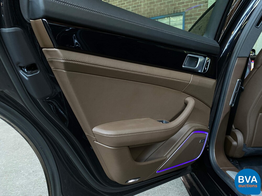 Porsche Panamera2.9 V6 Bi-Turbo Plug-In Hybrid PDK 462pk Sport-Chrono 2018.