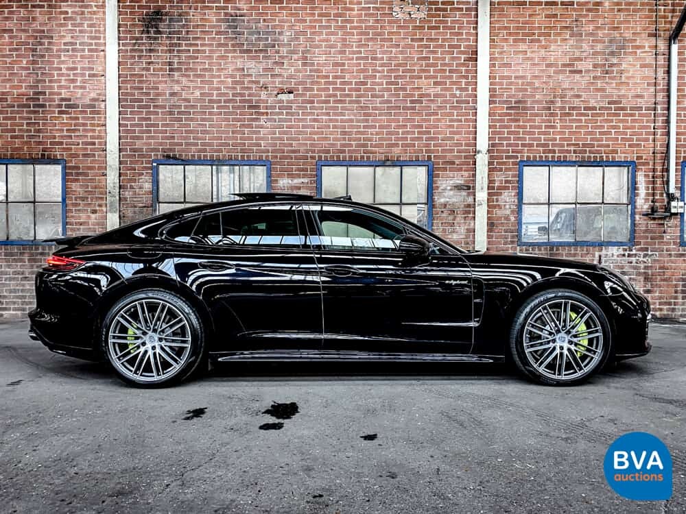 Porsche Panamera2.9 V6 Bi-Turbo Plug-In Hybrid PDK 462pk Sport-Chrono 2018.