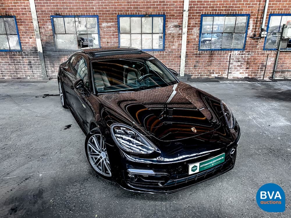 Porsche Panamera2.9 V6 Bi-Turbo Plug-In Hybrid PDK 462pk Sport-Chrono 2018.