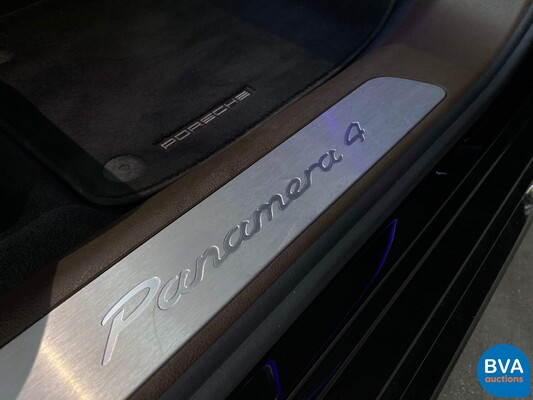 Porsche Panamera 2.9 V6 Bi-Turbo Plug-In Hybrid PDK 462pk Sport-Chrono 2018.
