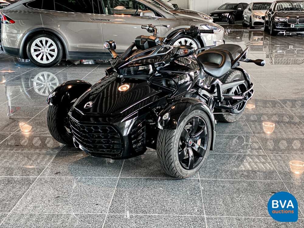 Can-Am Spyder F3 S SE6 115PS 2017 SPECIAL-EDITION SCHWARZ -Org NL-, PP-270-X.