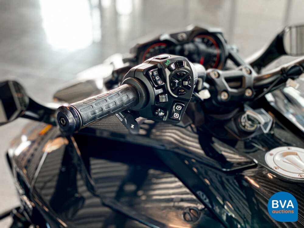Can-Am Spyder F3 S SE6 115PS 2017 SPECIAL-EDITION SCHWARZ -Org NL-, PP-270-X.