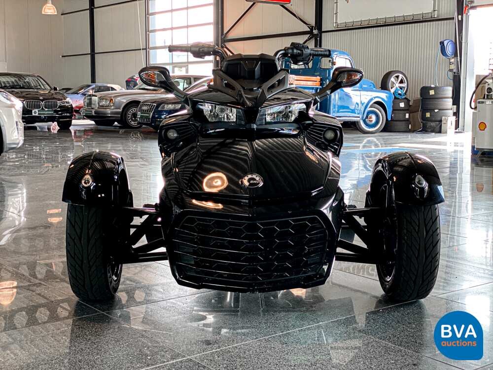 Can-Am Spyder F3 S SE6 115PS 2017 SPECIAL-EDITION SCHWARZ -Org NL-, PP-270-X.