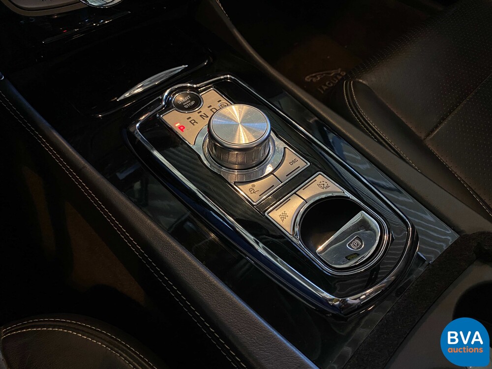 Jaguar XK Cabrio 5.0 V8 Portfolio 385 PS Cabrio 2010.