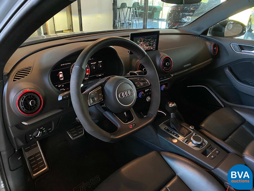 Audi RS3-Limousine 2.5 TFSI Quattro 400PS 2019 Facelift, H-032-XJ.