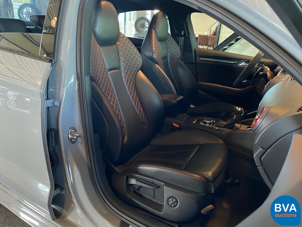 Audi RS3-Limousine 2.5 TFSI Quattro 400PS 2019 Facelift, H-032-XJ.