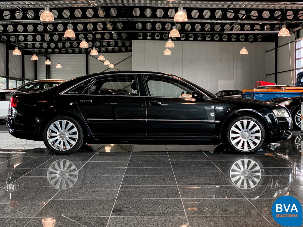 Audi A8 Lang 6.0 W12 Quattro Pro Linie 450 PS 2004, 69-RD-NX.