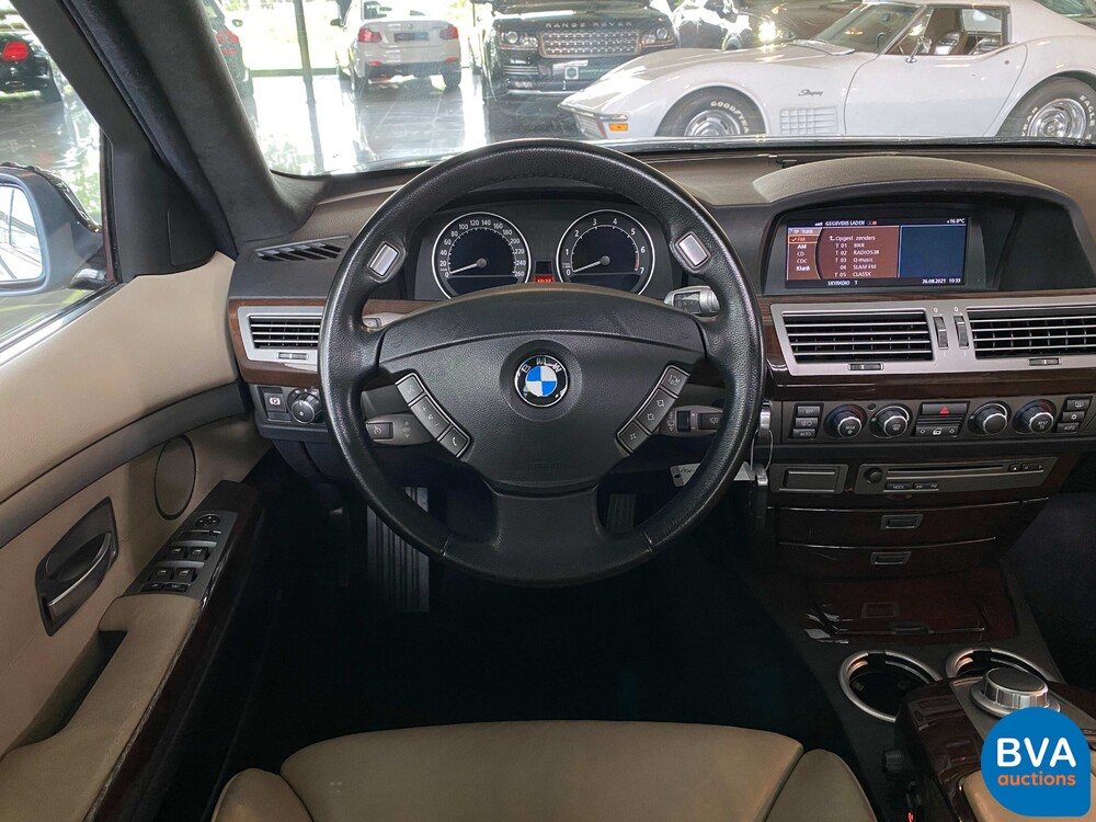 BMW 740i High Executive M-Sport 7er 306pk 2005 -Org NL-, 31-RT-XH.