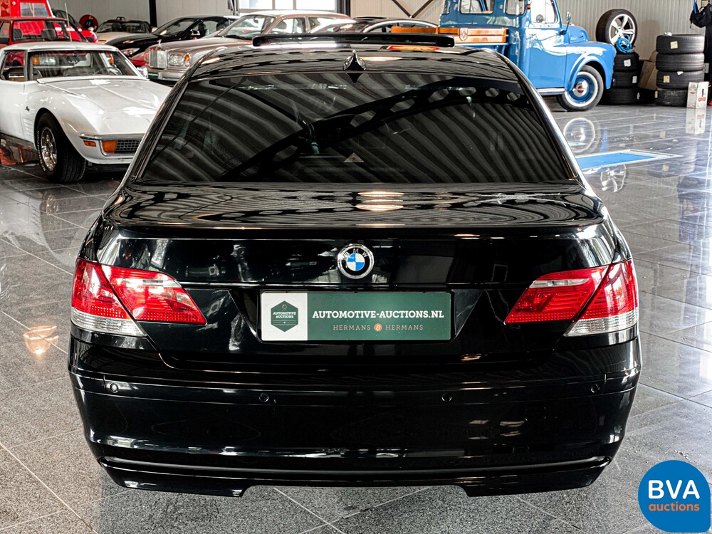BMW 740i High Executive M-Sport 7er 306pk 2005 -Org NL-, 31-RT-XH.