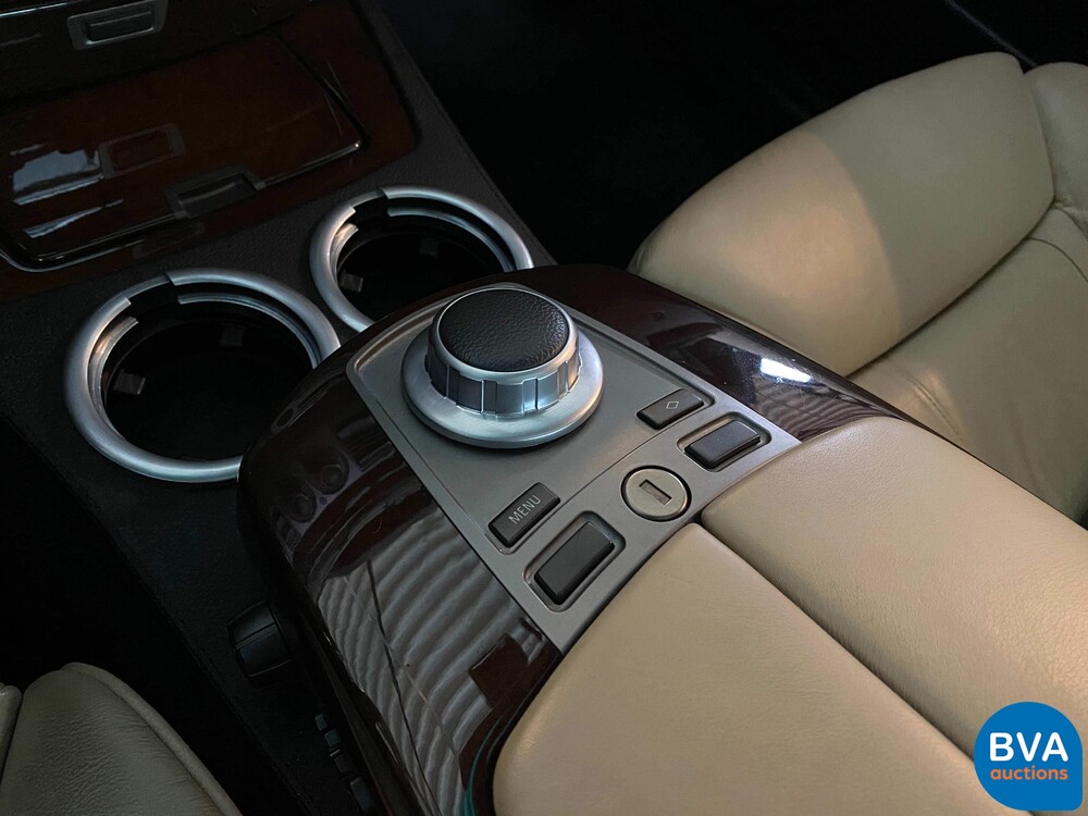 BMW 740i High Executive M-Sport 7er 306pk 2005 -Org NL-, 31-RT-XH.