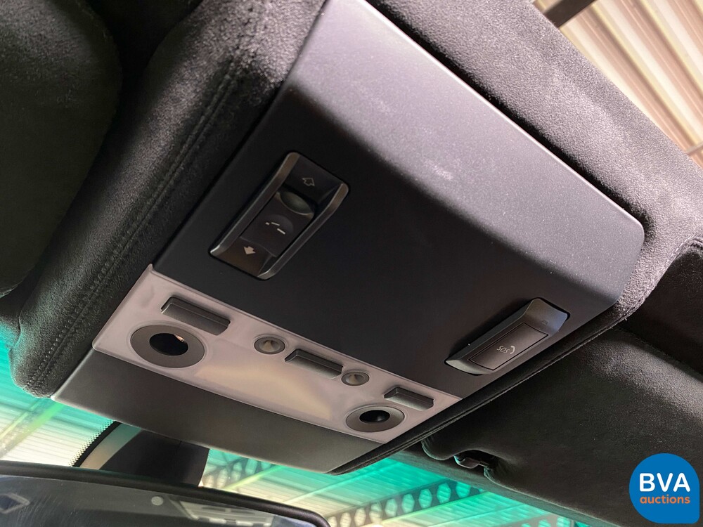 BMW 740i High Executive M-Sport 7er 306pk 2005 -Org NL-, 31-RT-XH.