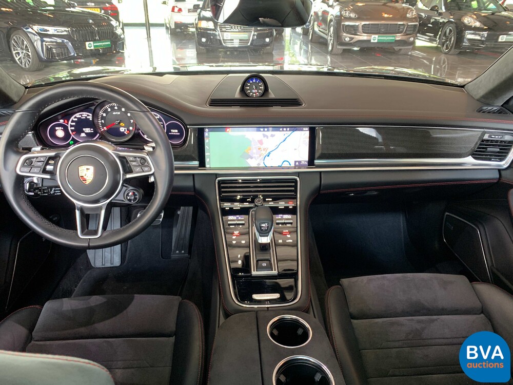 Porsche Panamera 4.0 GTS Sportchrono 460pk 2019, NL Registrierung.