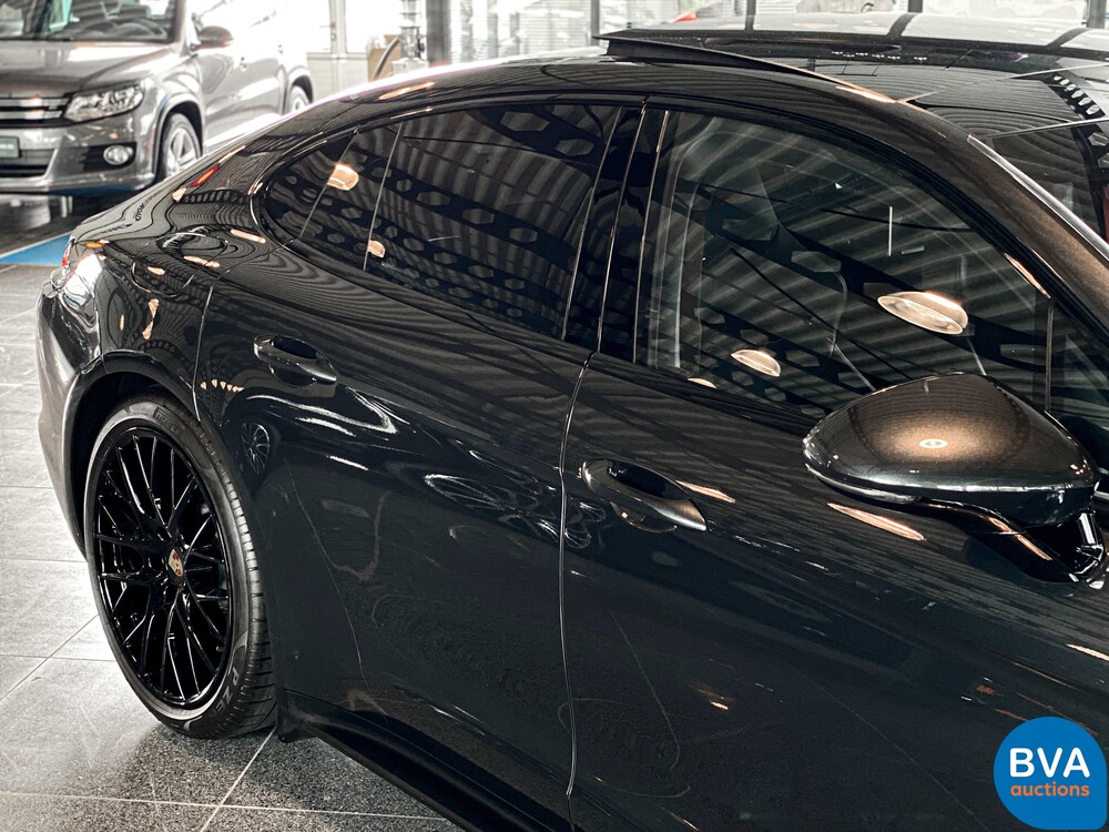 Porsche Panamera 4.0 GTS Sportchrono 460pk 2019, NL Registrierung.