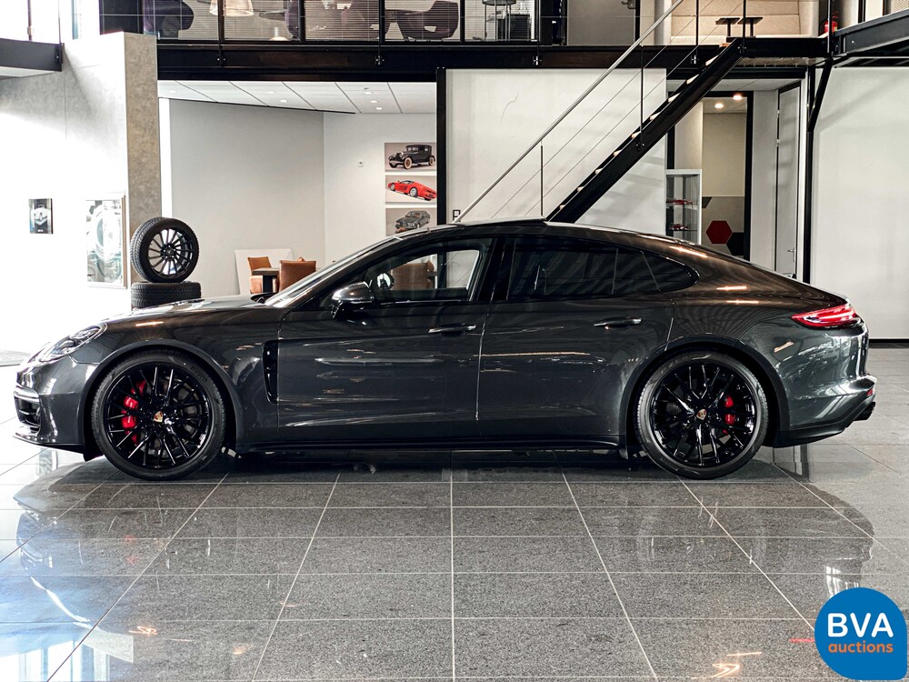 Porsche Panamera 4.0 GTS Sportchrono 460pk 2019, NL Registrierung.