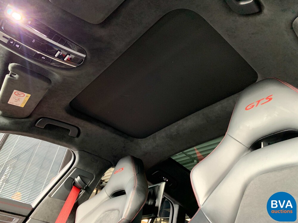 Porsche Panamera 4.0 GTS Sportchrono 460pk 2019, NL Registrierung.