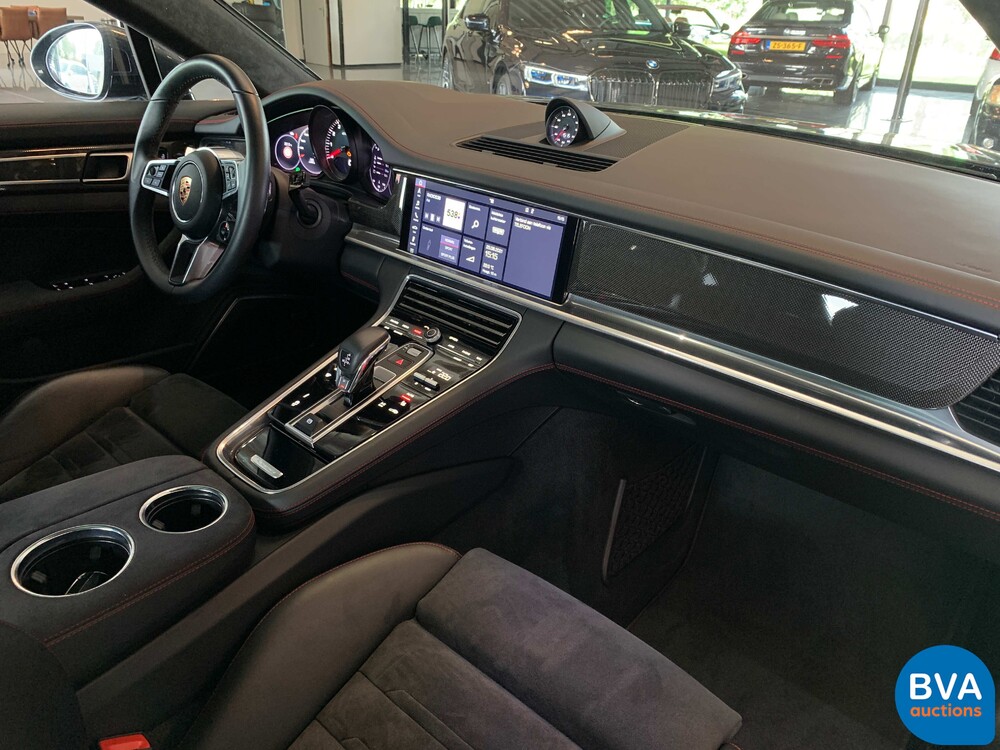 Porsche Panamera 4.0 GTS Sportchrono 460pk 2019, NL Registrierung.