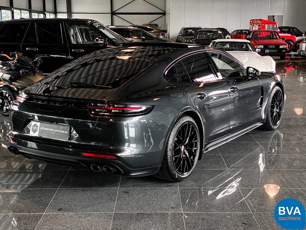 Porsche Panamera 4.0 GTS Sportchrono 460pk 2019, NL Registrierung.